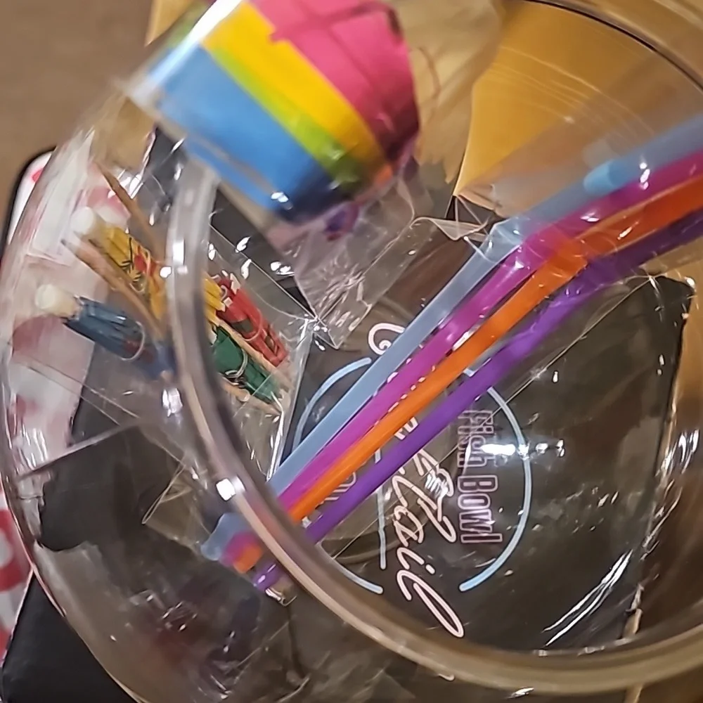 Two liter Fish Bowl Cocktail set in New in box umbrellas streamers straws … - Picture 5 of 8